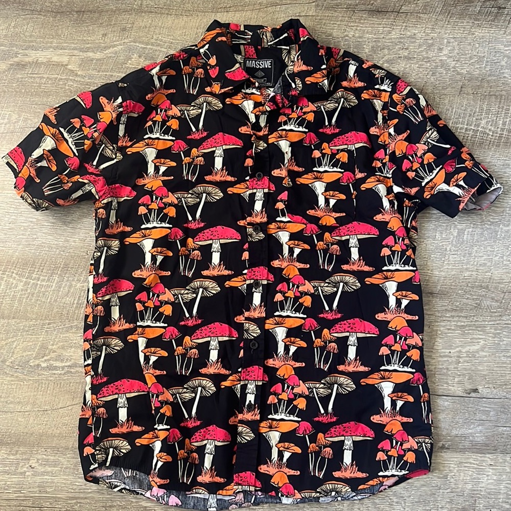 Massive Mushroom Button Up Size Medium - image 1